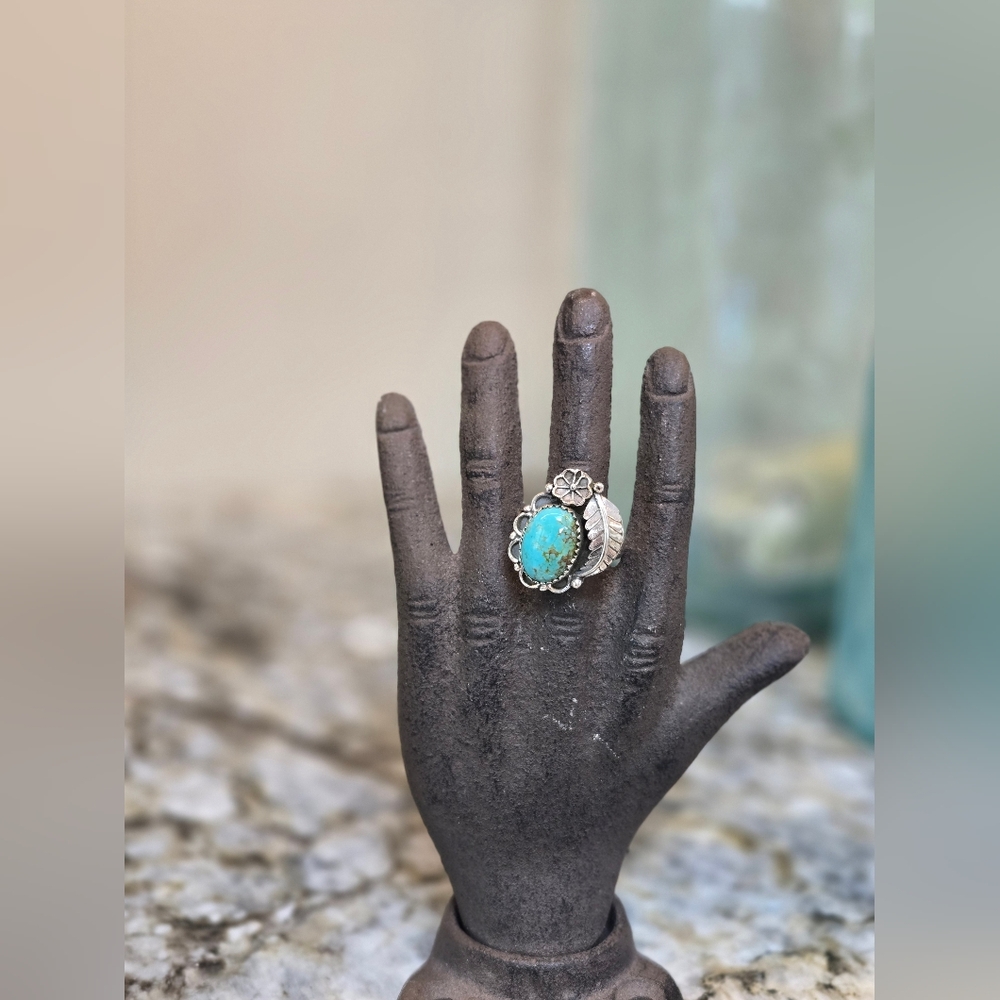 Turquoise and Sterling Silver Southwestern Ring